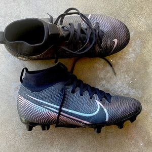 Nike soccer shoes all black chrome style mercurial FG
